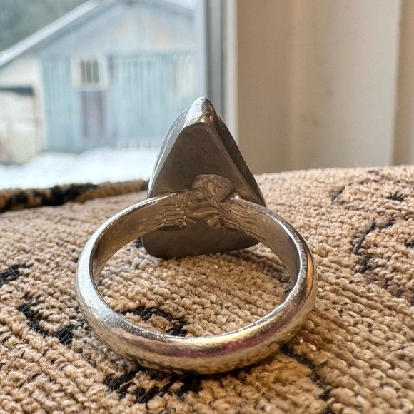 Green Amethyst and sterling silver ring. - Picture 6 of 14